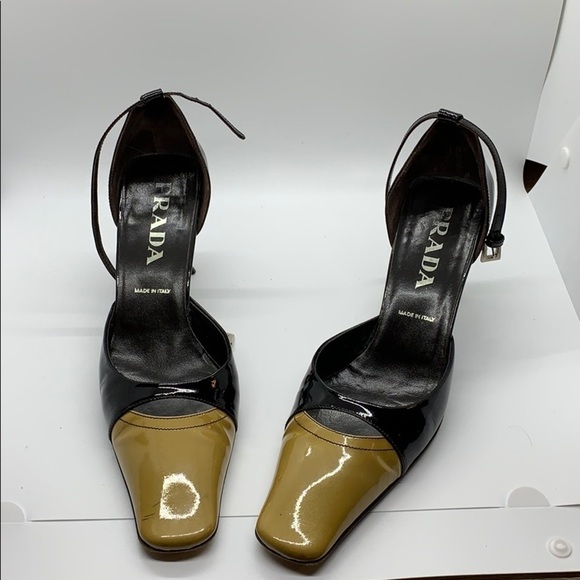 Prada made in Italy patent leather shoes size-37.5 - Picture 1 of 10